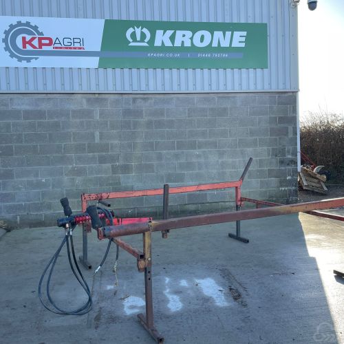 Log Deck with Hydraulic Feed Roller &ndash; Adjustable Height