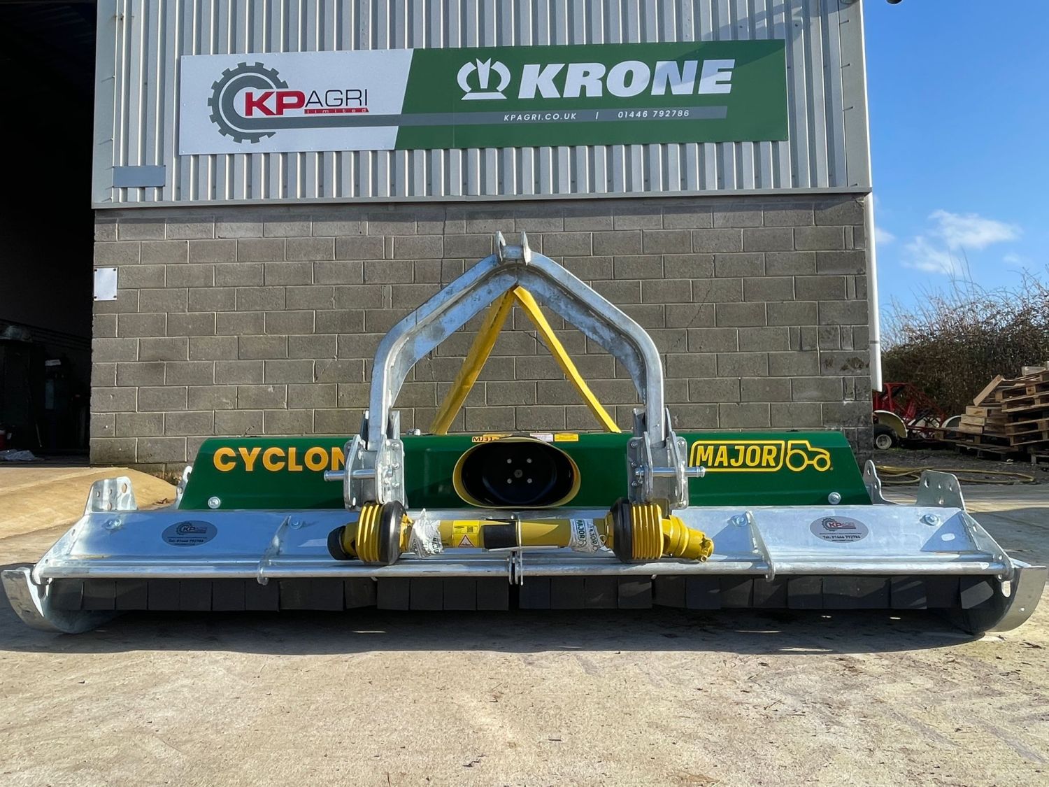 Major 2.8m Cyclone Mulching Mower